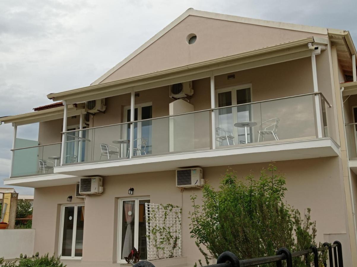 Cavo D' Oro Complex Daire Kávos Dış mekan fotoğraf