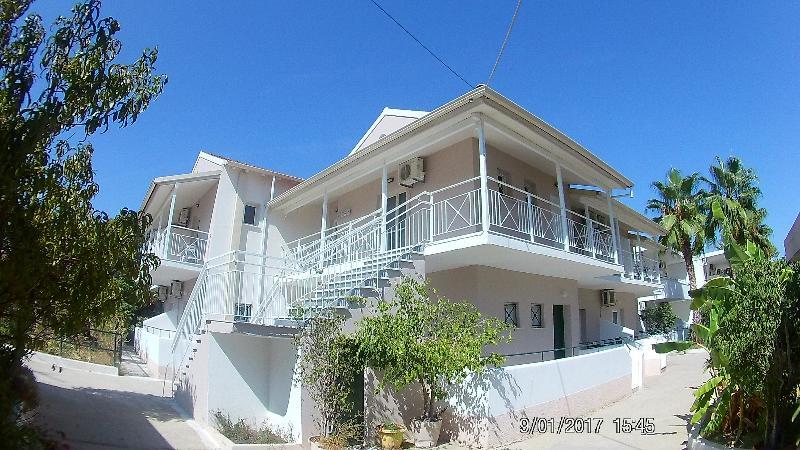 Cavo D' Oro Complex Daire Kávos Dış mekan fotoğraf
